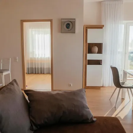 Apartment Modern Family In A Beautiful Park Area
