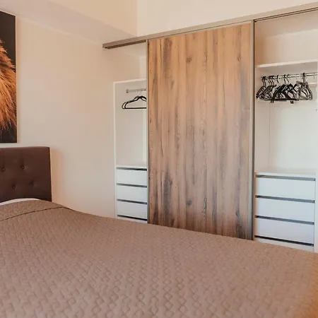 Apartment Modern Family In A Beautiful Park Area *