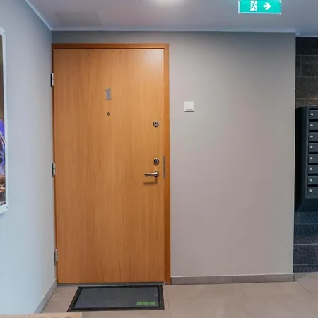 Apartman Modern Family In A Beautiful Park Area